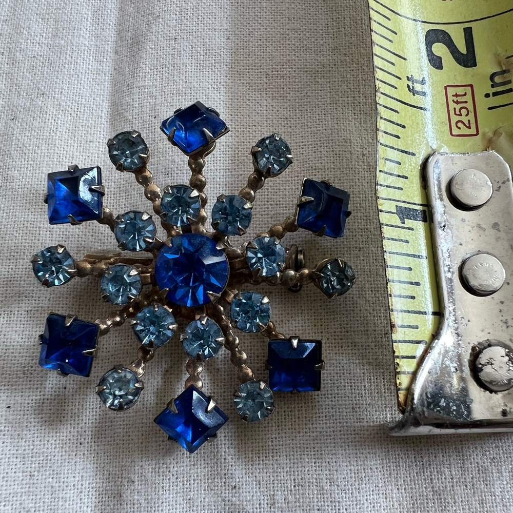 Antique Faux Sapphire and Gold Brooch. - Picture 2 of 4